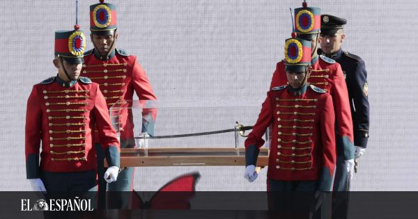 Todos los socios de Pedro Sánchez arremeten contra Felipe VI por la espada de Bolívar y el Gobierno calla